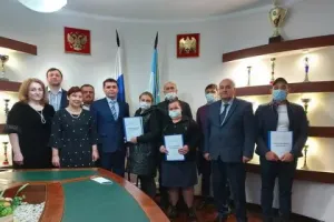 В Баксанском районе выдали участки под жильё молодым и многодетным семьям
